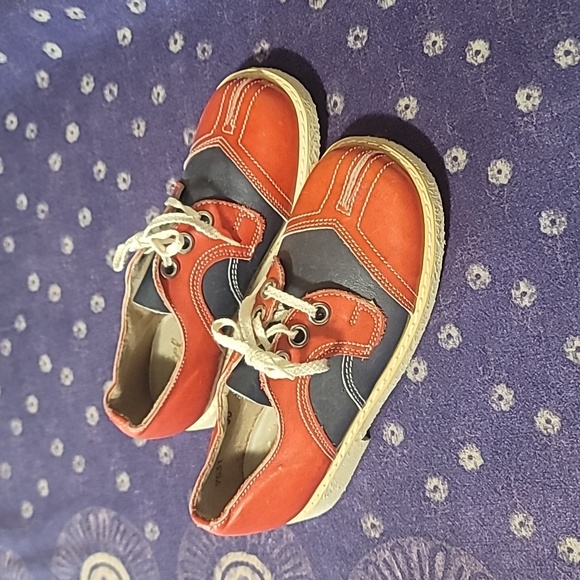 Adorable Vintage MidCentury Children's Leather Oxfords - Made in Finland - Picture 2 of 7